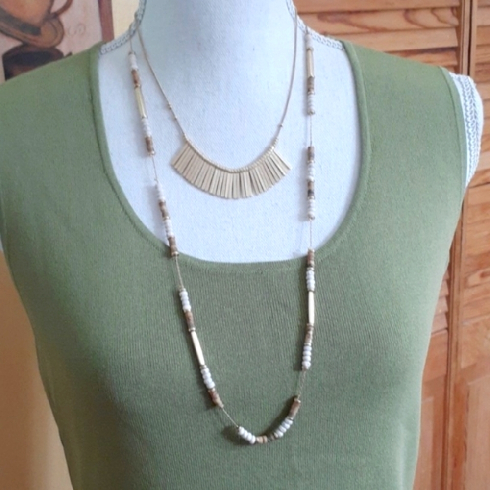 CHICO'S 2 in 1 Goldtone & Wooden Bead Necklace Set - Neutral Colors! NWOT - Picture 2 of 11